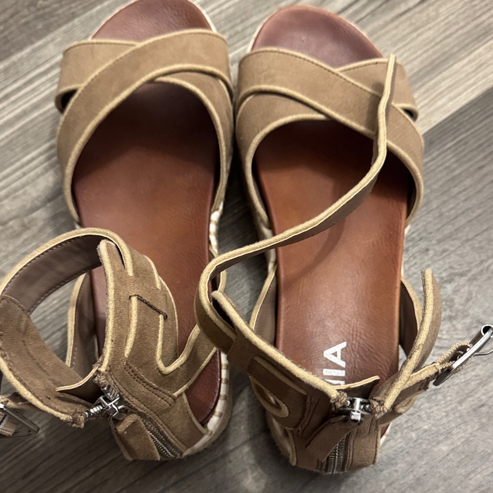 MIA Women's Brown Espadrille Sandals 7.5 - Picture 7 of 9